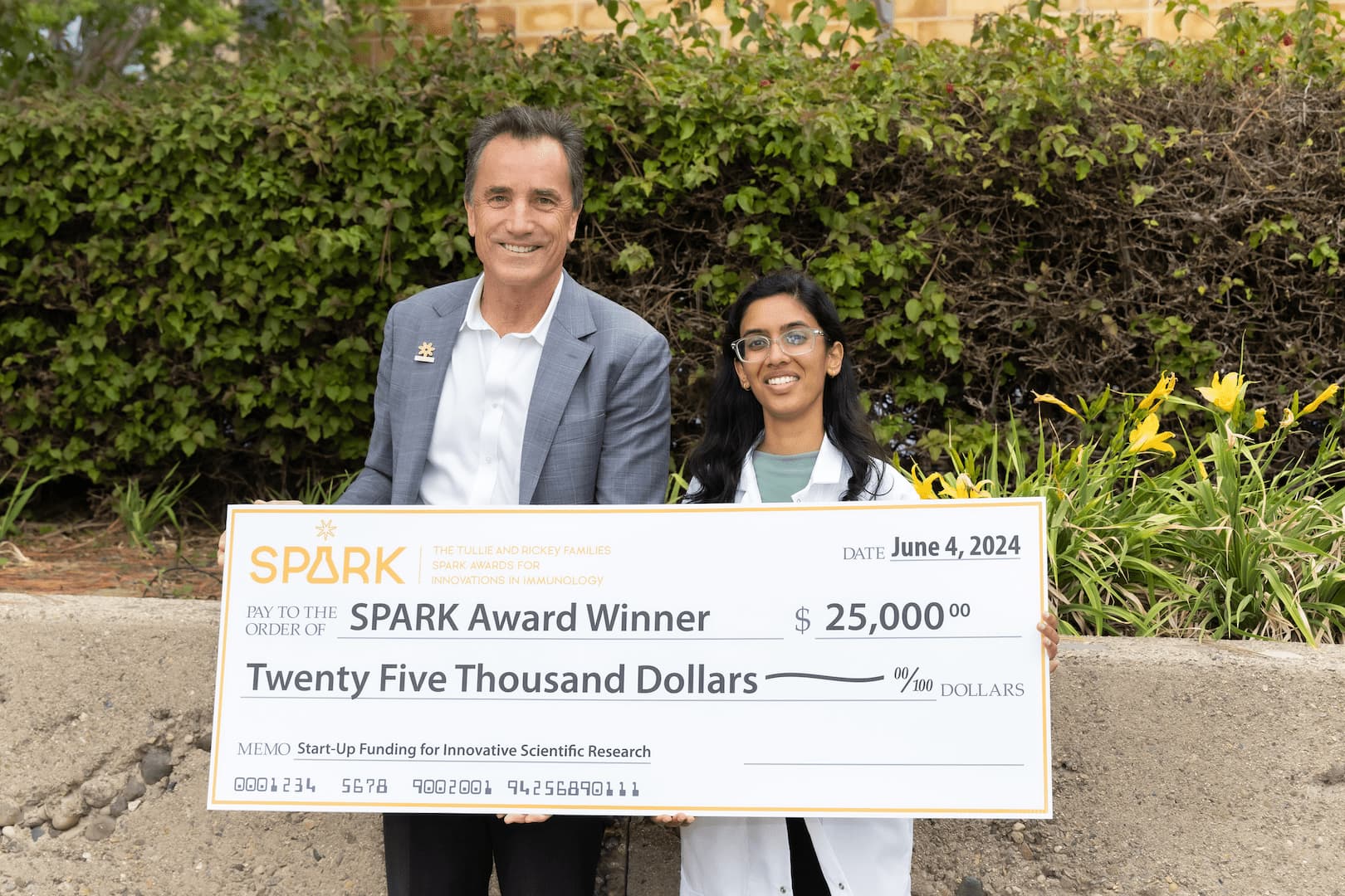 Left to right: John Kraemer and 2024 SPARK winner Rimjhim Agarwal