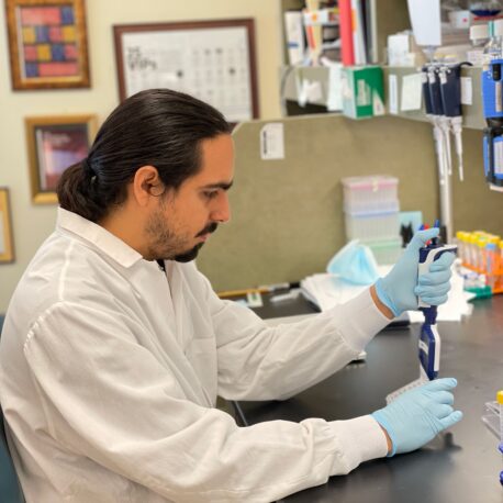 Gabriel Antonio Ascui Gac in a lab setting